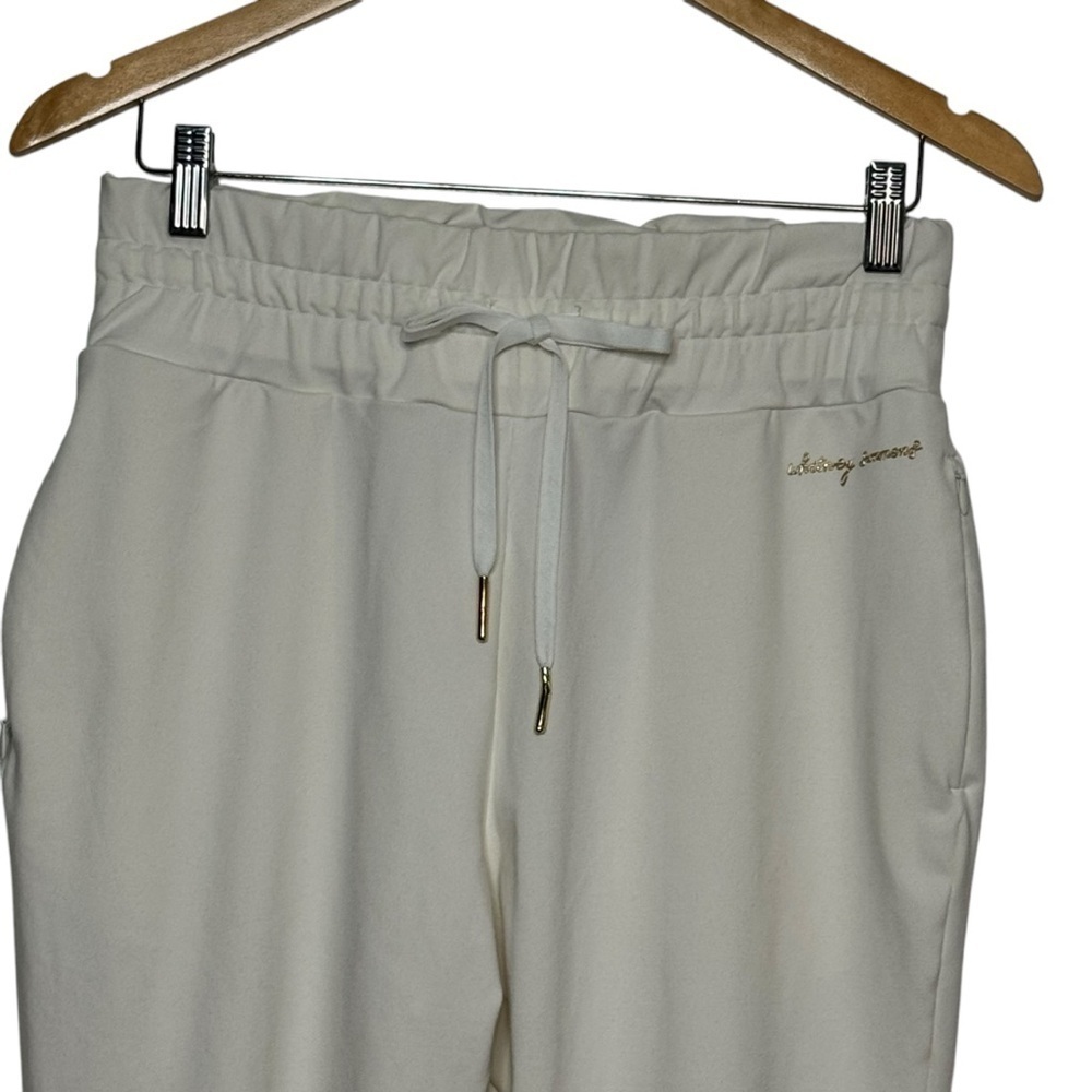 Gym Shark Whitney Simmons Ivory Tapered Athletic
Sweats Stretch Womens SZ. M - Picture 10 of 15
